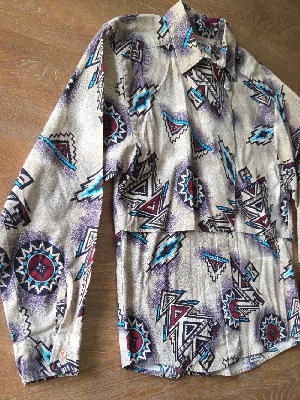 Vintage Wrangler Beige Aztec-Print Lightweight Buttom Up Shirt